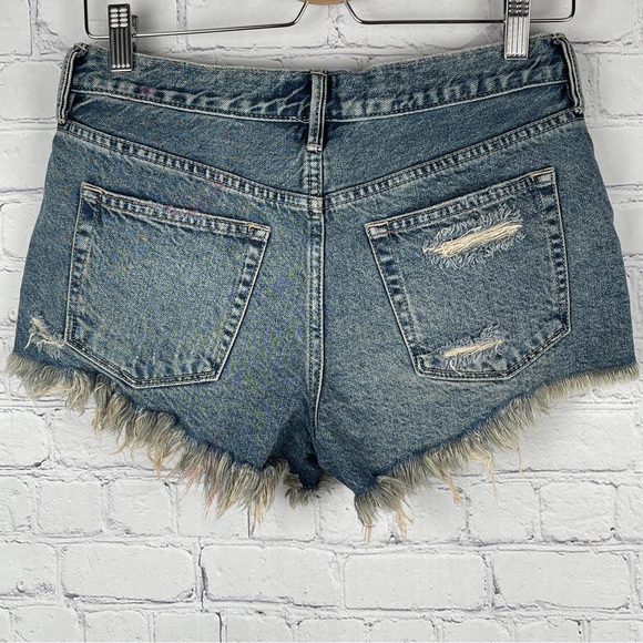 WE THE FREE destructed short blue denim shorts, size 26 - Picture 3 of 12